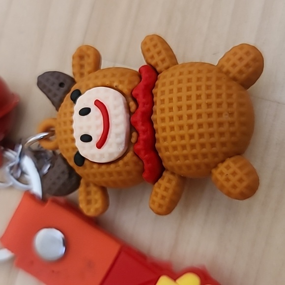 Cute Lovely Cow Keychain Bright Color - Picture 4 of 5